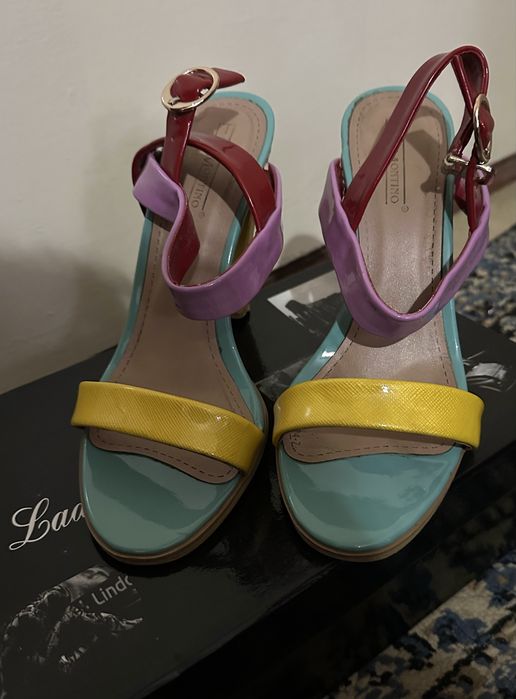 Кожаные босоножки Lady Marcia