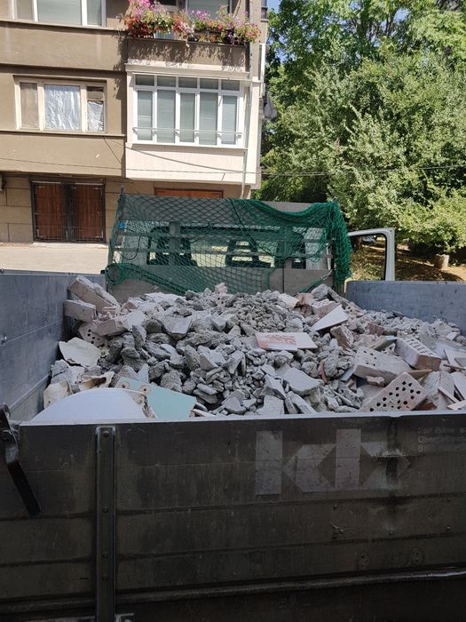 Извозване стари мебели, почистване на апартаменти ,Хамали и транспорт.