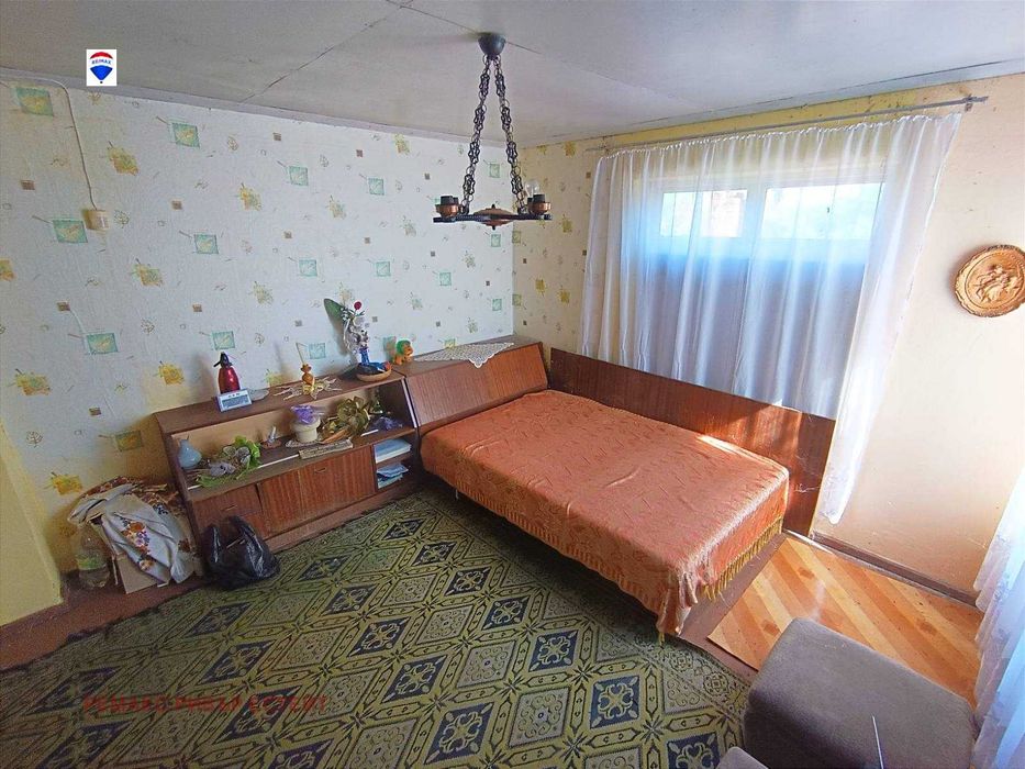 Продава се Къща в с. Юпер, Област Разград - 202 кв.м за 99 €/кв.м - Снимка #9