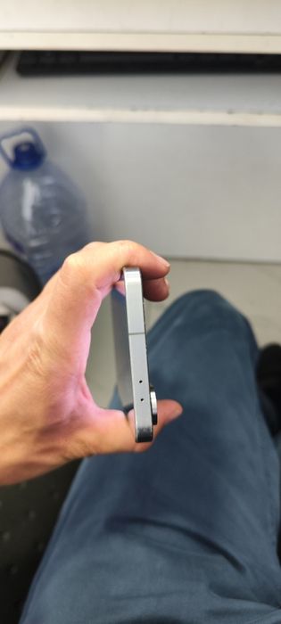 Samsung A56gb    12 256gb