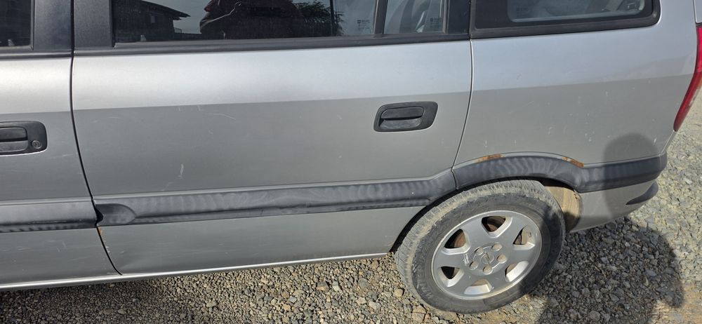 Vand Opel Zafira,  benzina 1,8