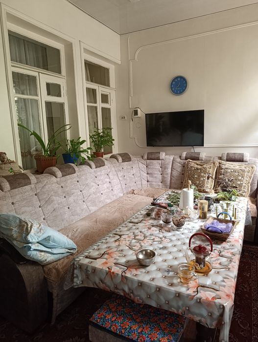 Горбольница 5,5-соток срочно продаётся дом.