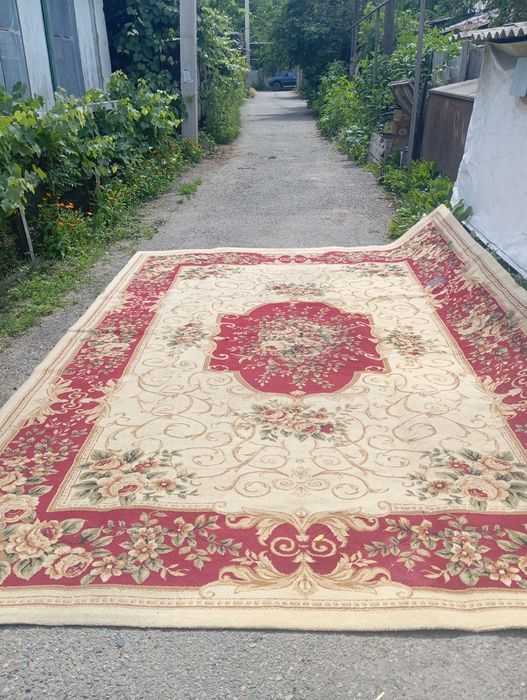 Продам ковры разные размеры