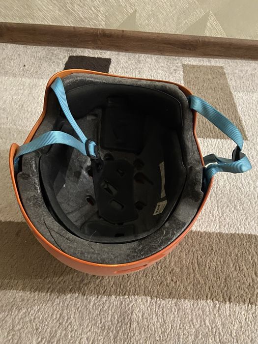 Срочно продам Шлем