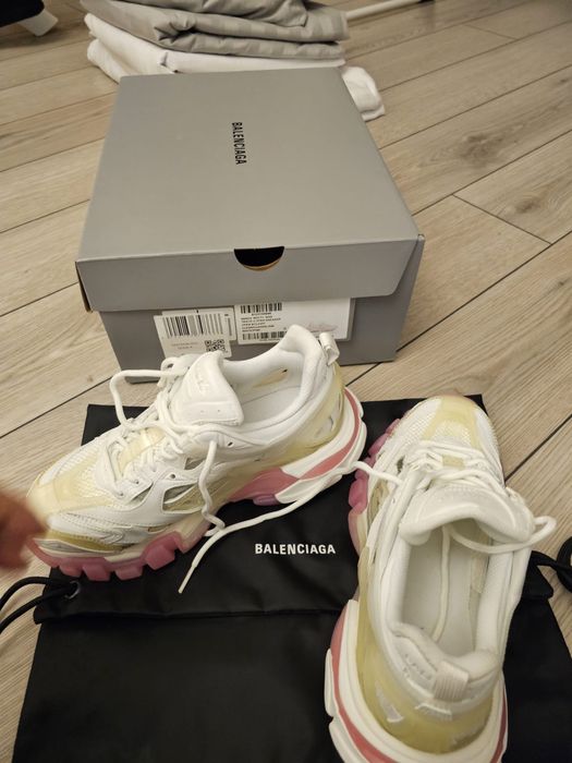 Balenciaga marimea 36