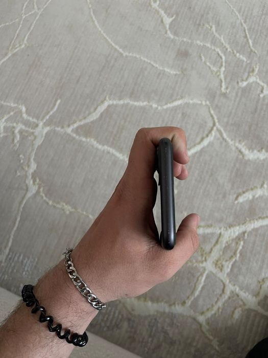 айфон 11 в хорошем состоянии