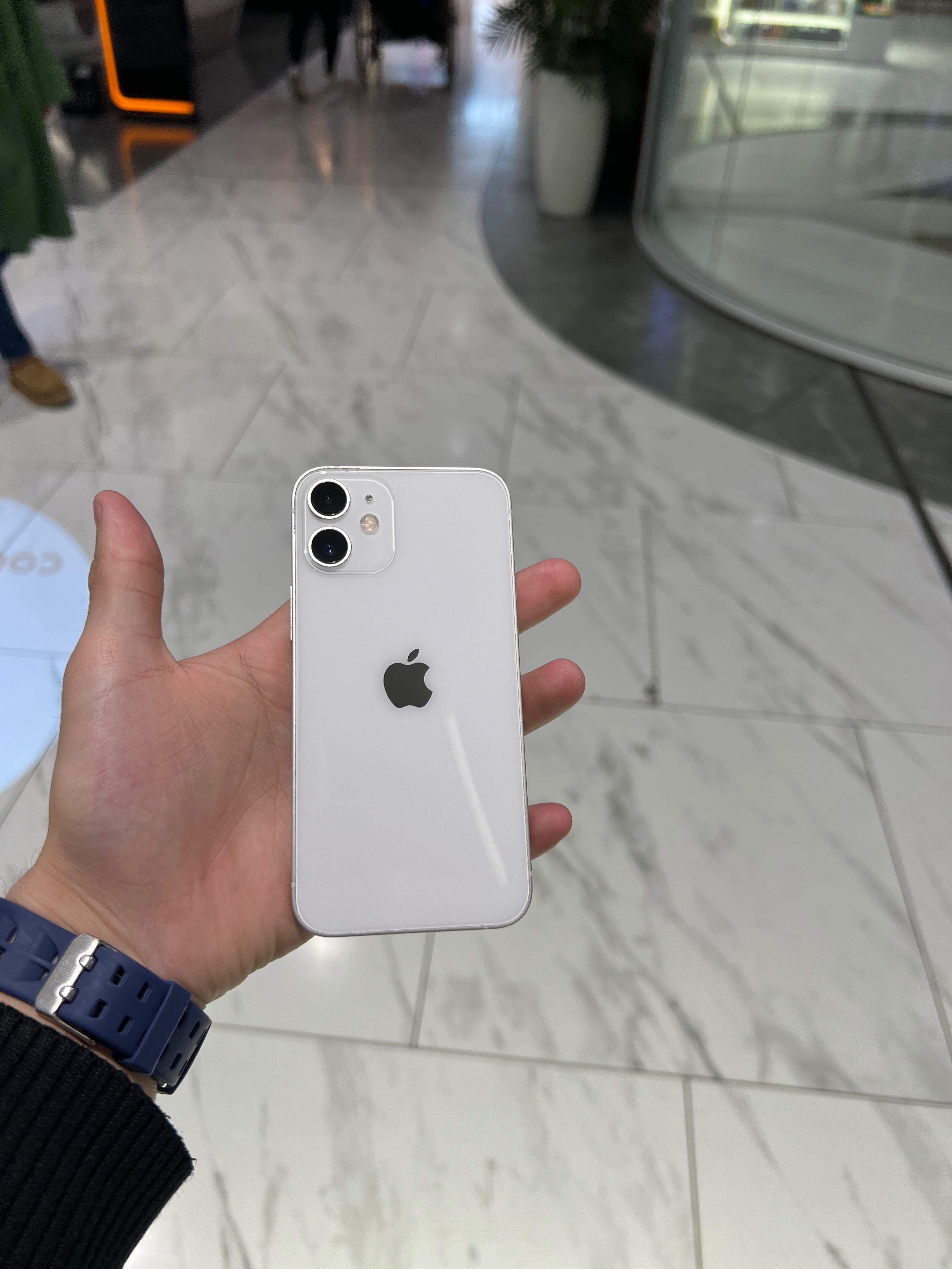 IPhone 12 mini состояние хороший: 240 у.е. - Мобильные телефоны Ташкент на  Olx