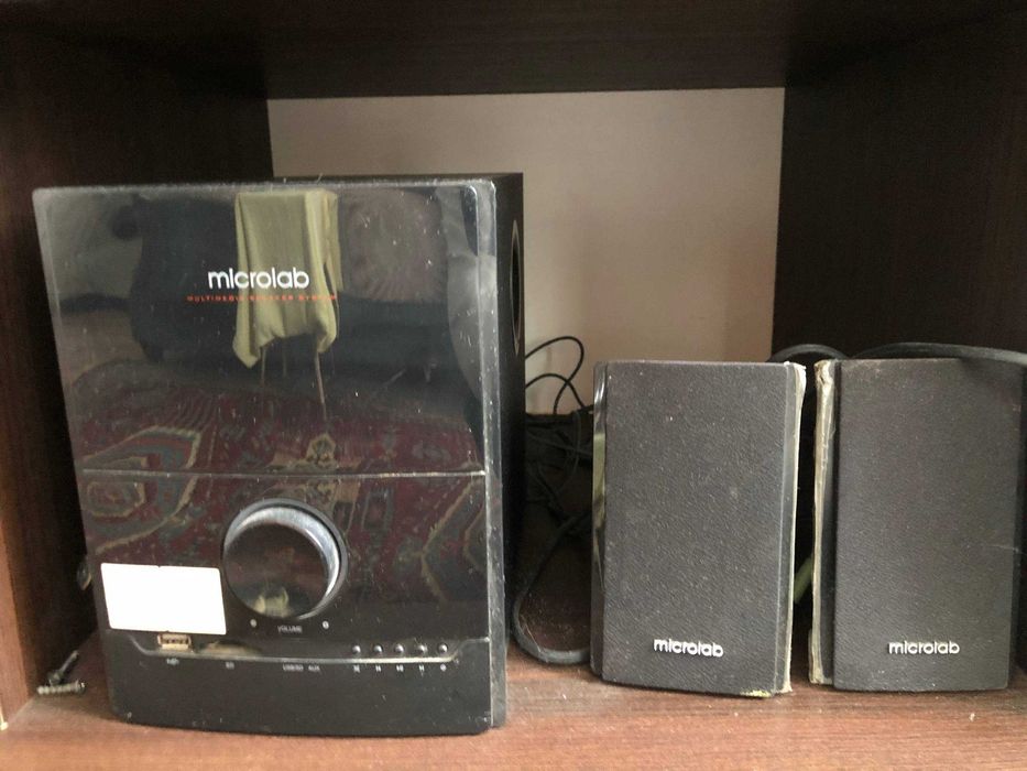 Продам колонки Microlab M-500U