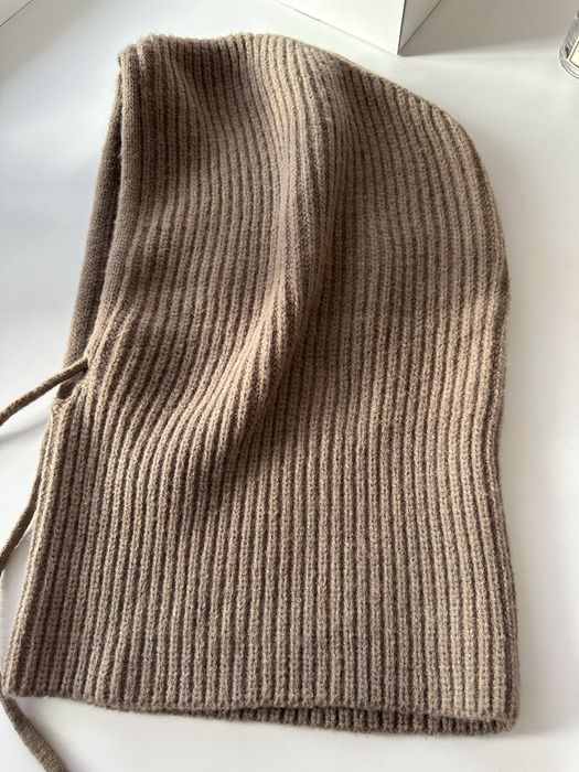 Капор с кепкой теплый