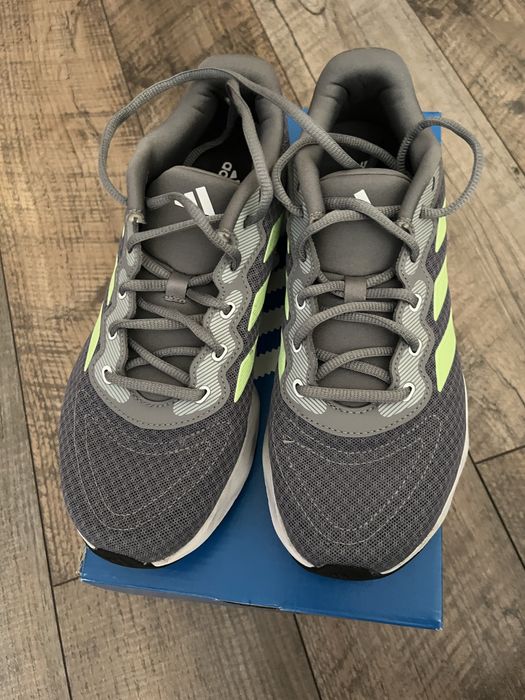 Маратонки Adidas