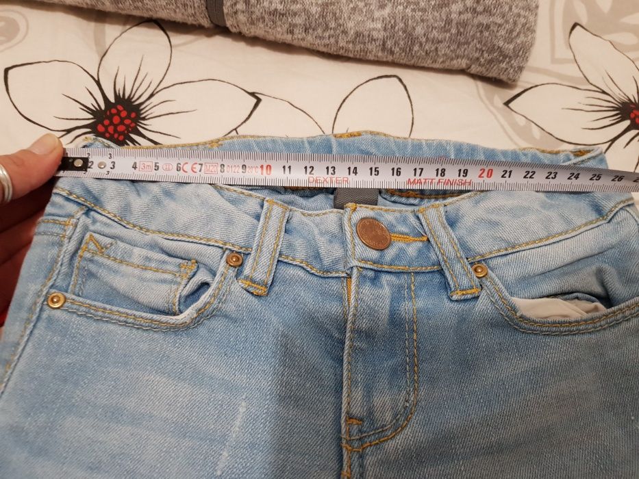 Blugi Zara marimea 104