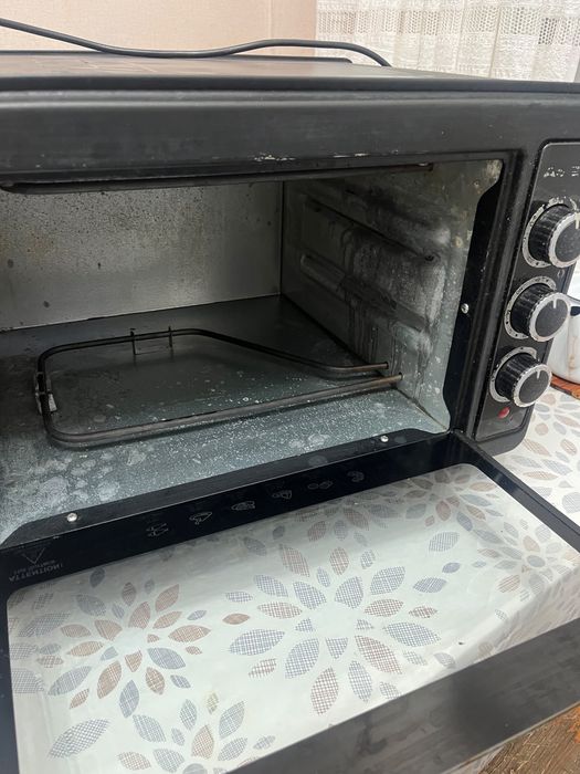Продам духовку в хорошем состояния