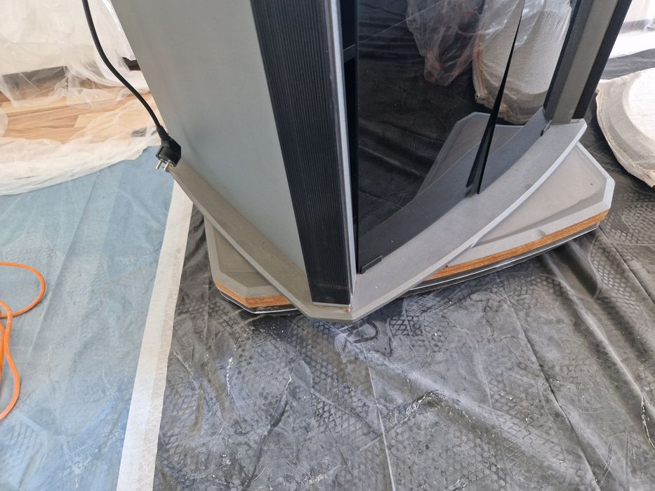 Dulap multimedia / Vitrină rotativă cu cheie – stare foarte bună