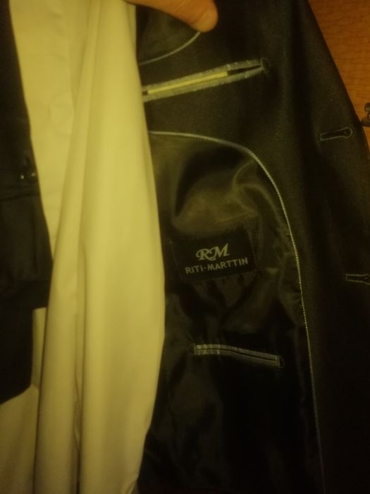 Продам мужской костюм