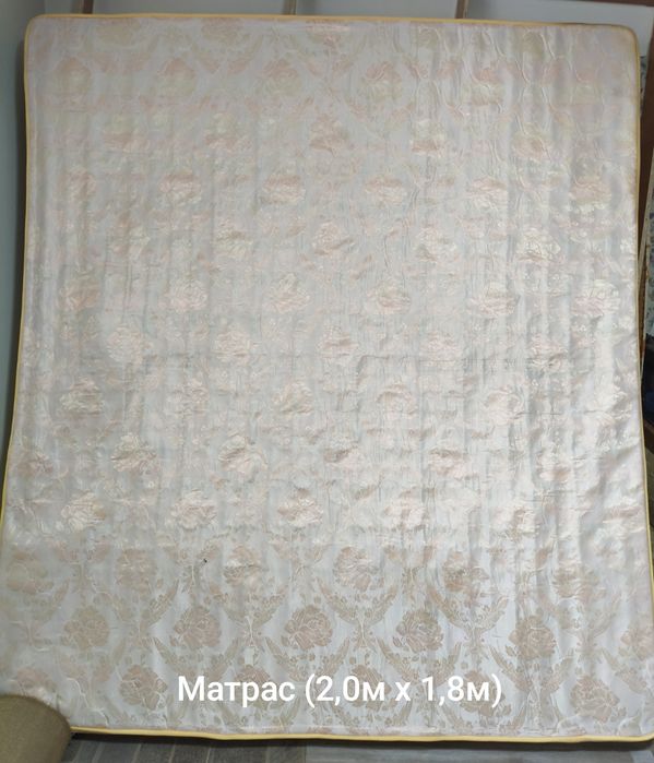 Кровать двуспальная