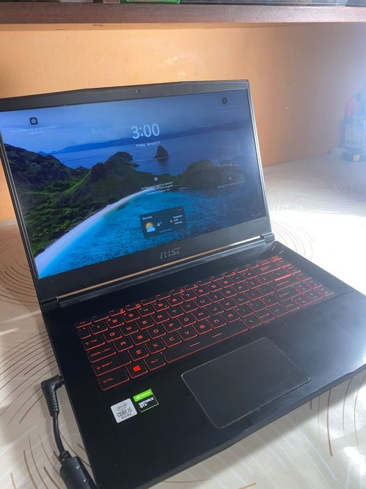 Laptop Gaming MSI GF65 Thin 10SDR-807XRO