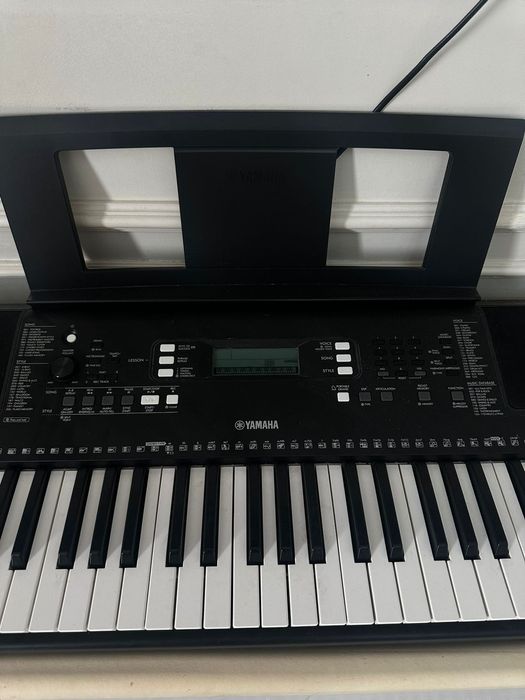 Синтезатор Yamaha PSR-E373