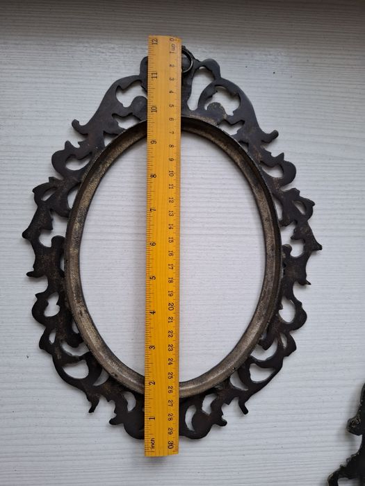 продам бронзовые рамки на фотографии