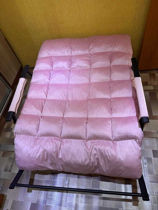 Продам кресло качалку