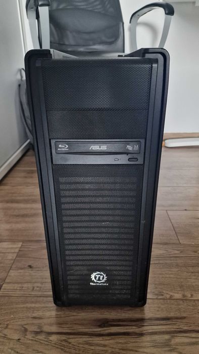 PC, Z-390, i7-9700, 32 Gb Ram, Nvidia 2070S