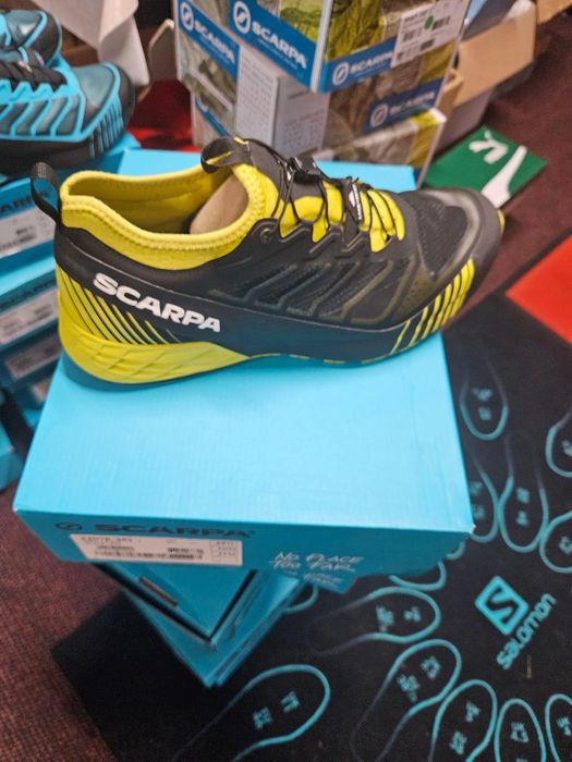 Adidasi Scarpa de vanzare noi