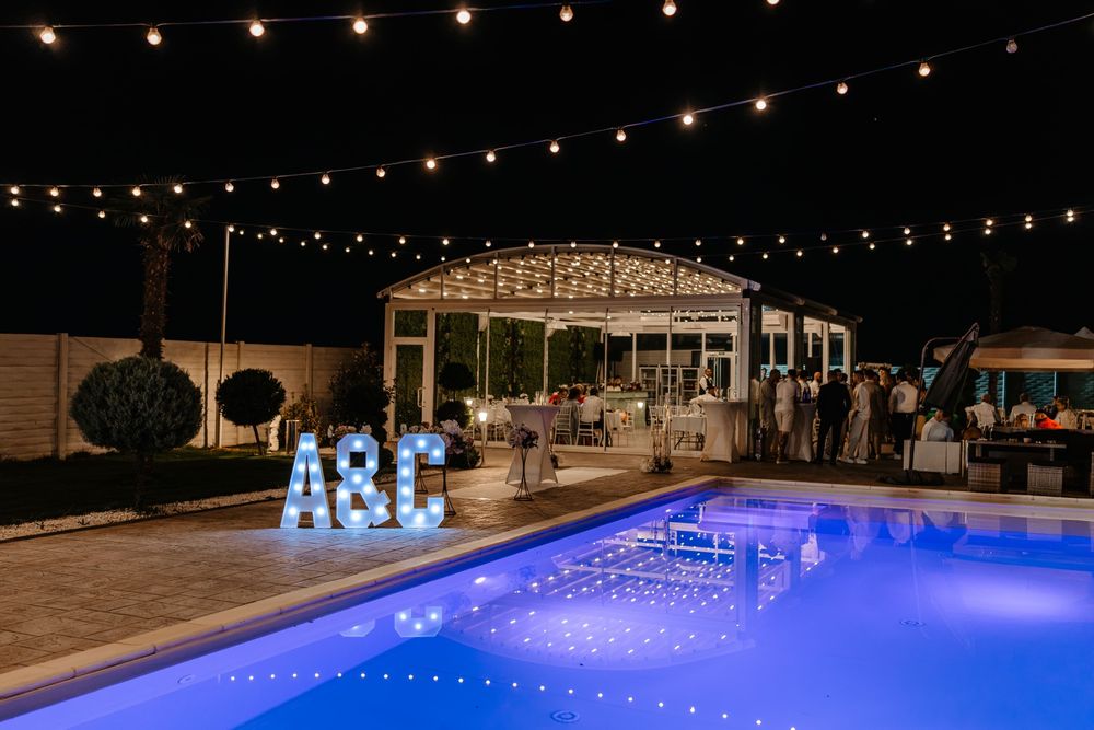 Locatie evenimente private cu piscina, cununie, botez, nunta in aer liber