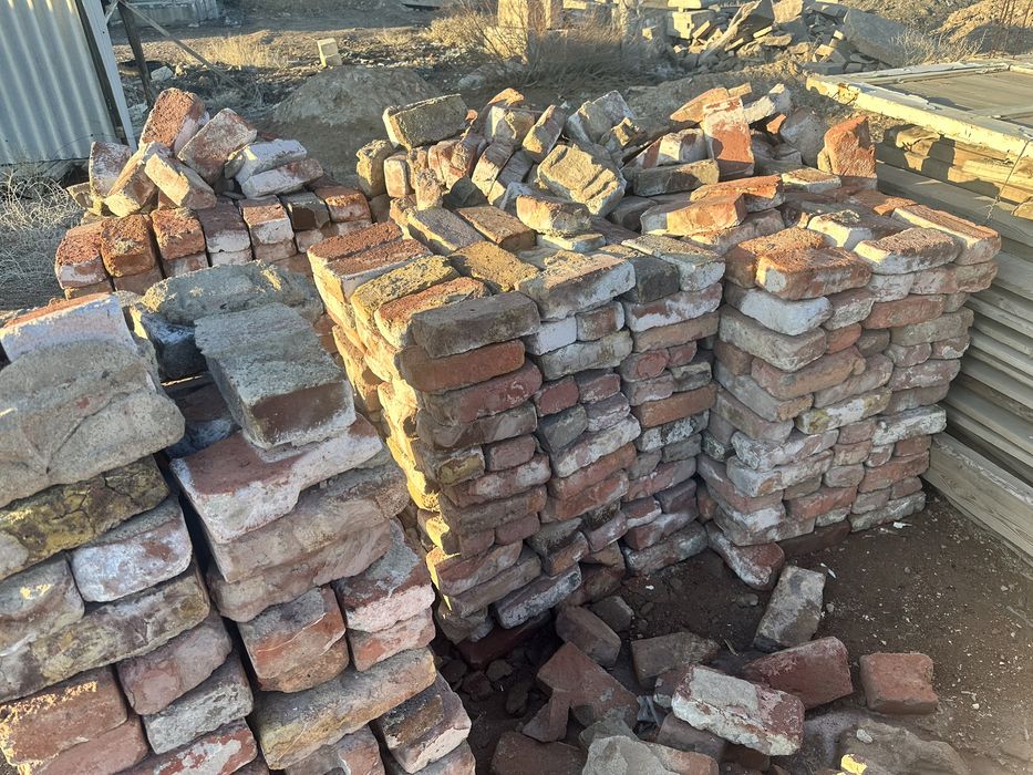 Продам красный кирпич