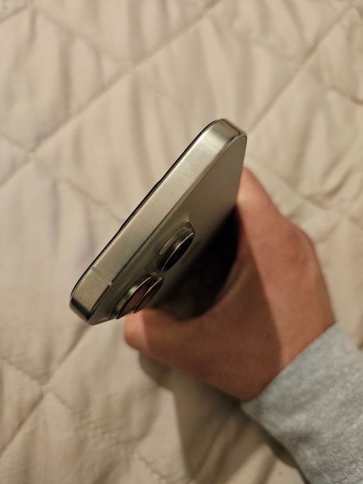 iPhone 16 Pro (128GB)