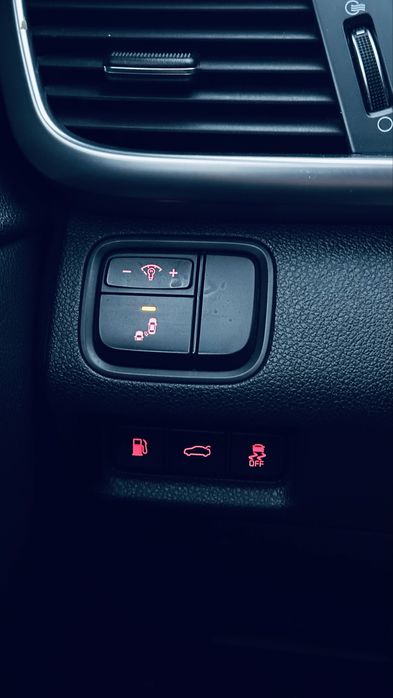 Продам KIA OPTIMA 2017