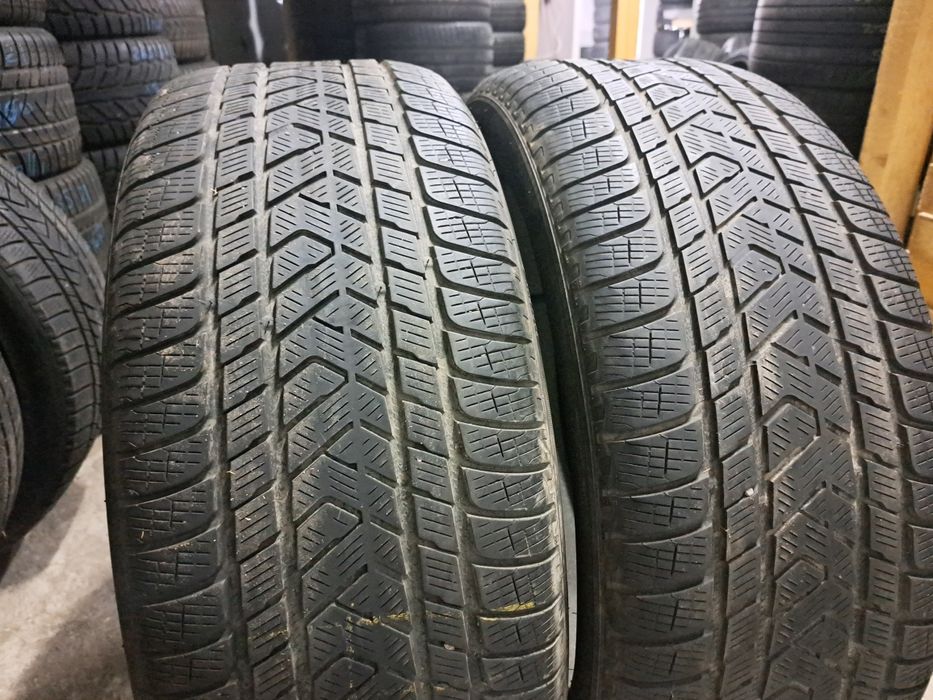 2 anvelope 285/45 R22 Pirelli