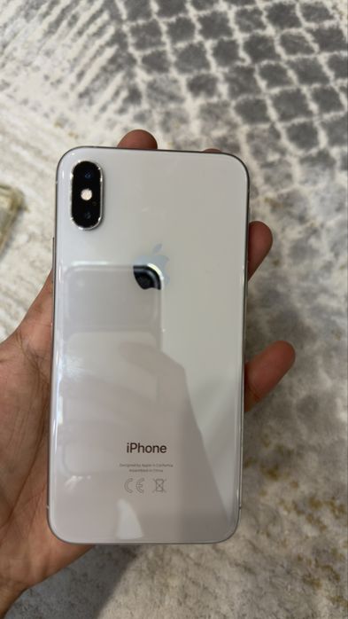 Продам iPhone XS