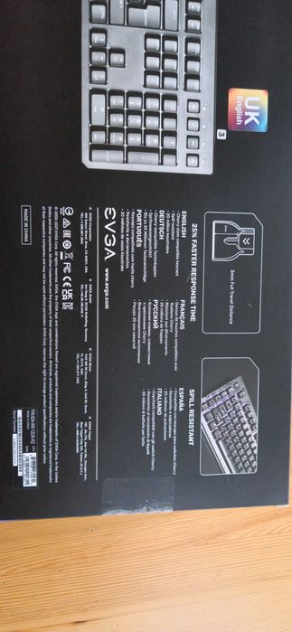 Нова Геймърска клавиатура EVGA Z12 RGB Gaming Keyboard