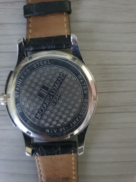 Часы наручные мужские "Jacques Lemans"