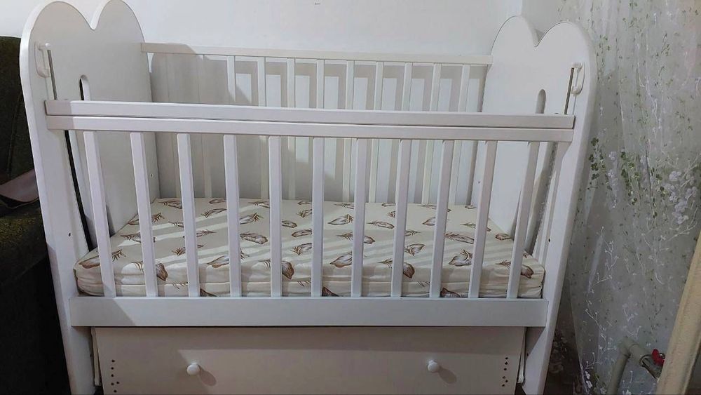 Кроваты, коляска