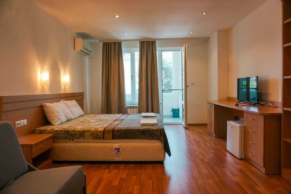 Еднофамилна жилищна сграда Приморско