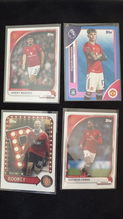 Lot Manchester United 12 Carduri , 1 numerotat , 1 gold vault etc