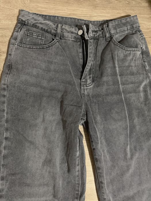 Дънки с прави крачоли