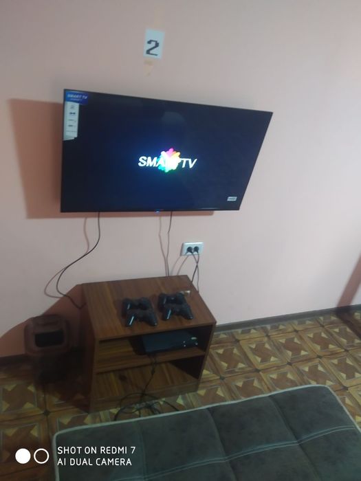 Ples teshin sotiladi 3 tasi 3 btasi 4 deavn kirilolari bilan sotiladii