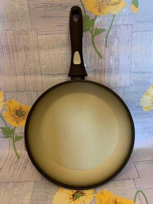 Сковорода кухонная