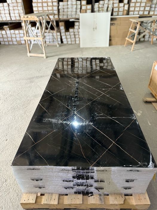 Гибкий мрамор,лувер панели,латунные молдинги!