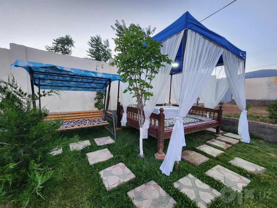 OQ TOSHDA shinam va ko'rkam dacha, toza va halol.