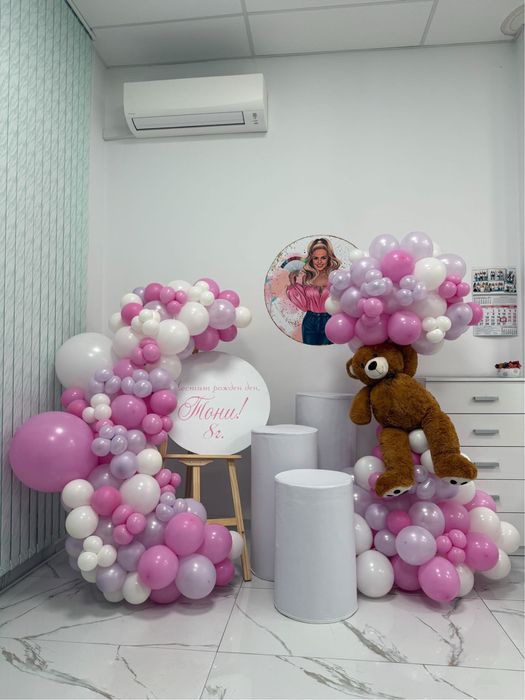 Дървен статив и пвц табела - под наем !