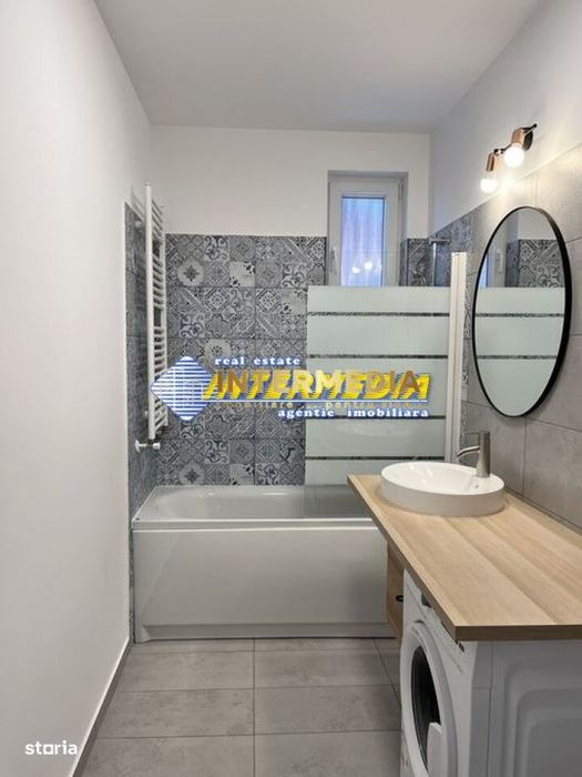 Apartament cu 3 camere Bloc NOU CENTRU Scara Interioara Mobilat Utilat