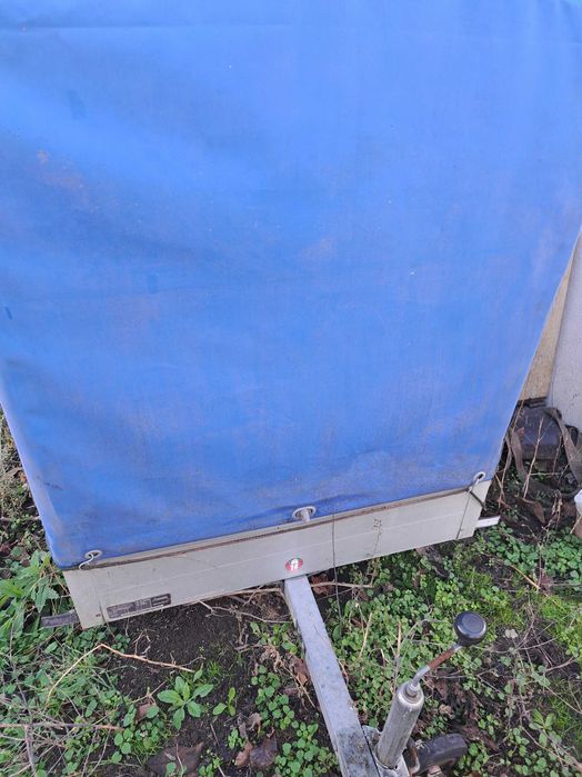 Продавам ремарке за автомобил