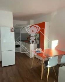 Продава се Двустаен апартамент в Пловдив, Южен - 65 кв.м за 2016 €/кв.м - Снимка #1
