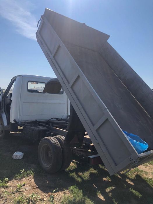 Продам газель самосвал