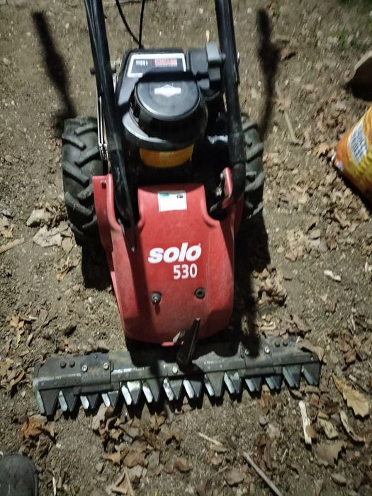 Vând o motocositoare marcă solo  530