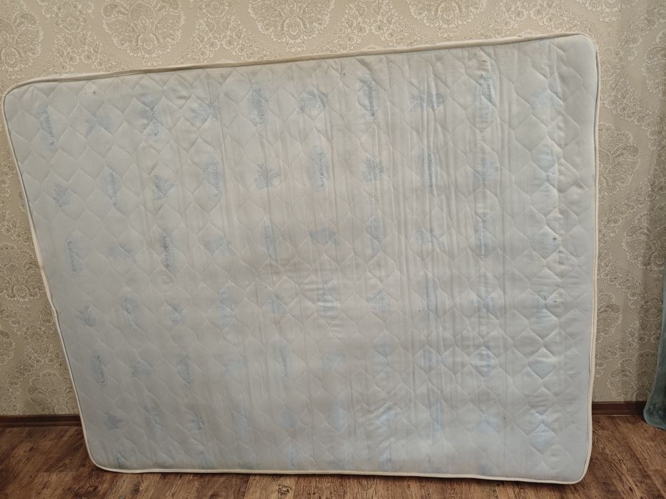 Продам матрас на 200*160