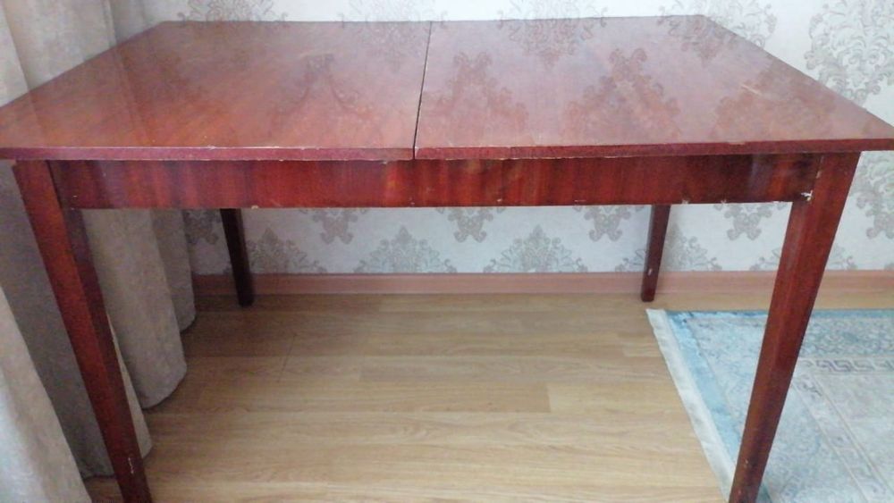 Продам раздвижной стол