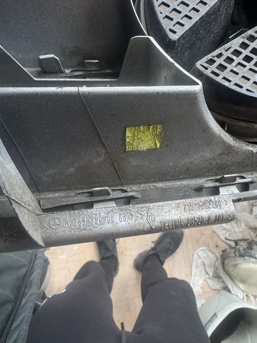Оригинална решетка Мерцедес А169 Б245 Mercedes W169 W245